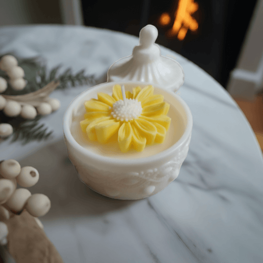 Natural Sunflower Soy Candle for Peaceful Evenings - Scent Fushion